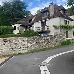 Maison De Pres De La Riviere 펜션 메이런