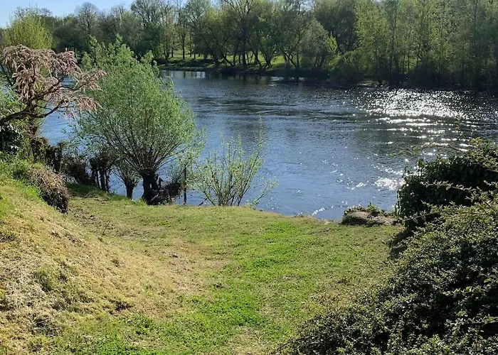 Maison De Pres De La Riviere * Meyronne